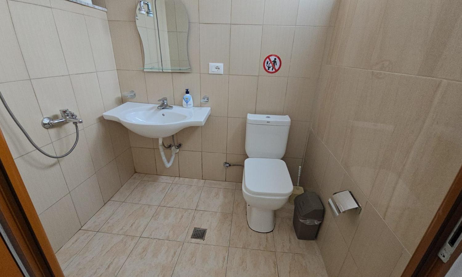 Guest House Pogradeci מראה חיצוני תמונה