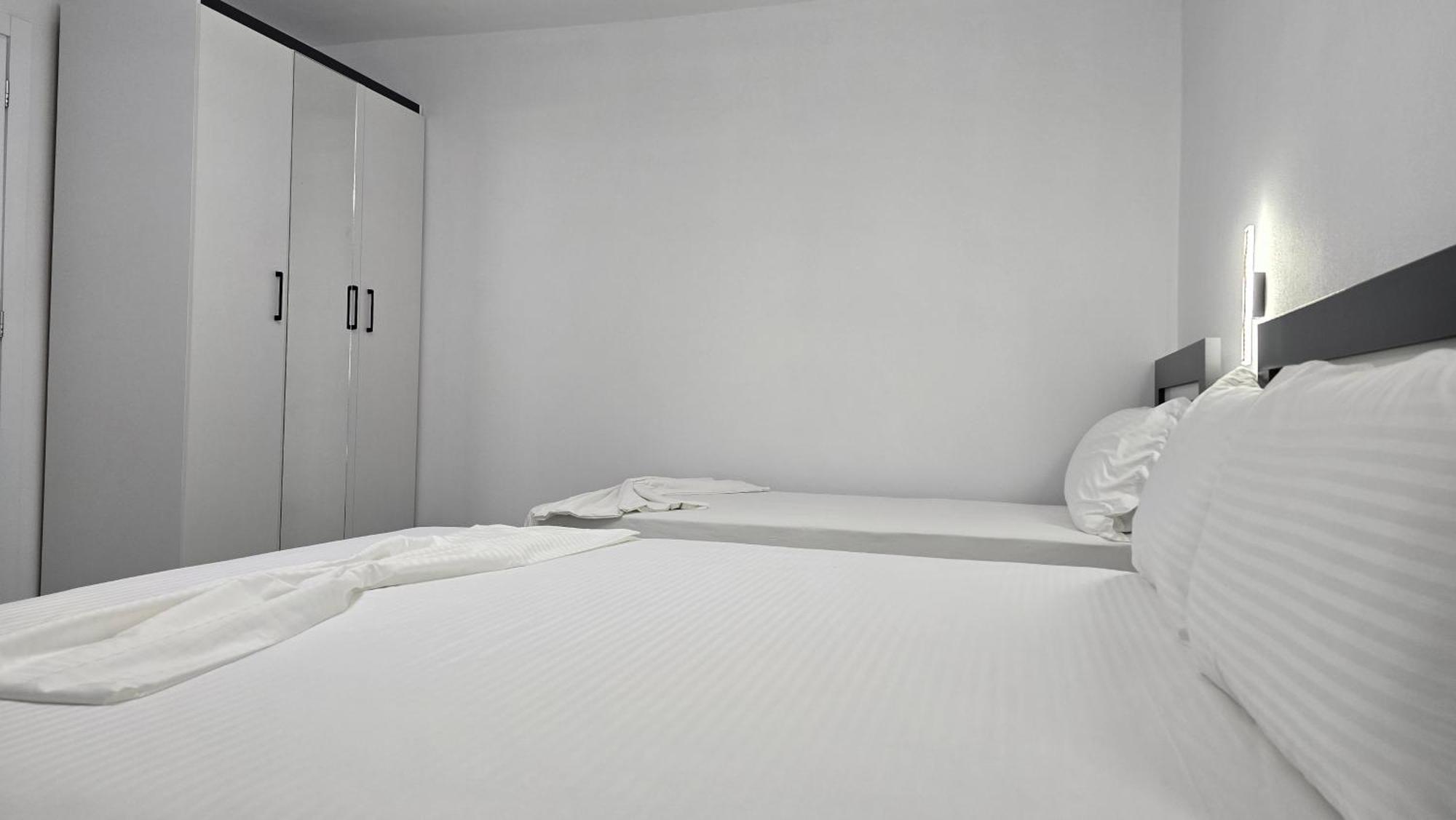 Guest House Pogradeci מראה חיצוני תמונה