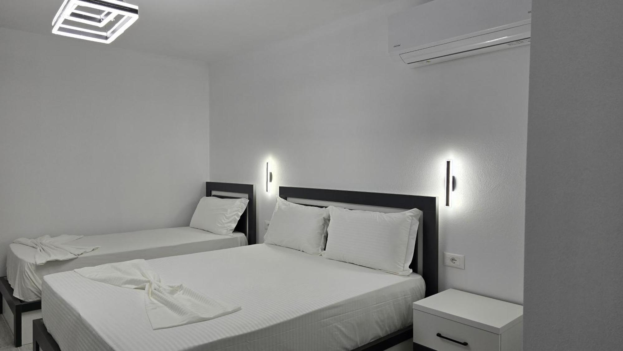 Guest House Pogradeci מראה חיצוני תמונה